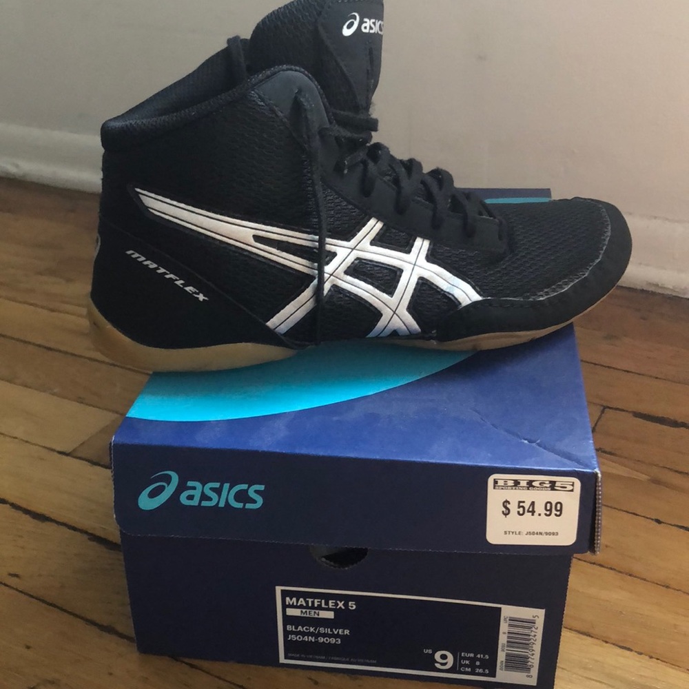 ASICS wrestling  shoes